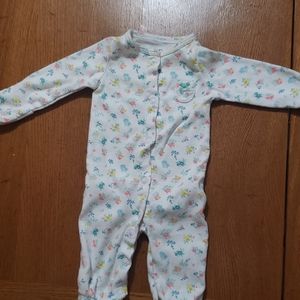 Carter's newborn flower pajama